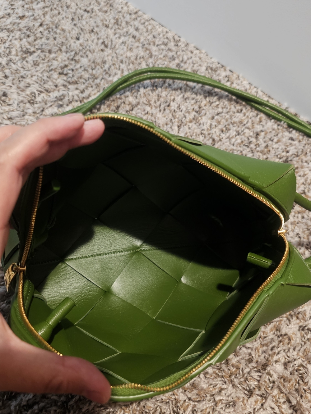 Bottega Veneta Camera Bag - Picture 3 of 13